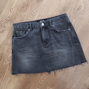 BDG black skirt